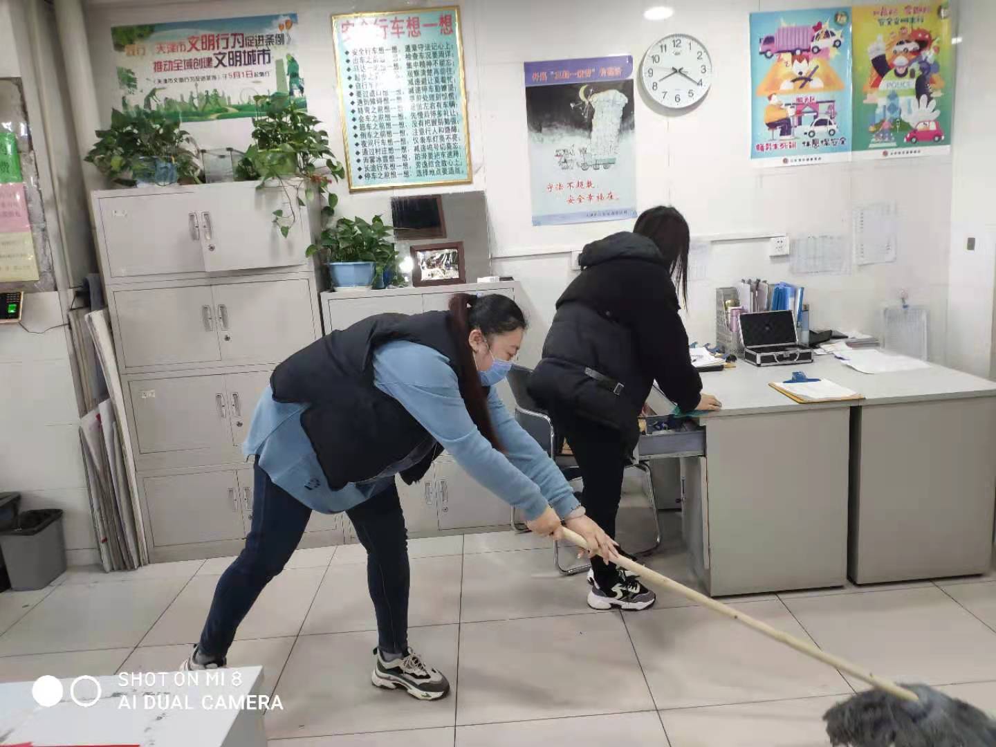 67623293.jpg